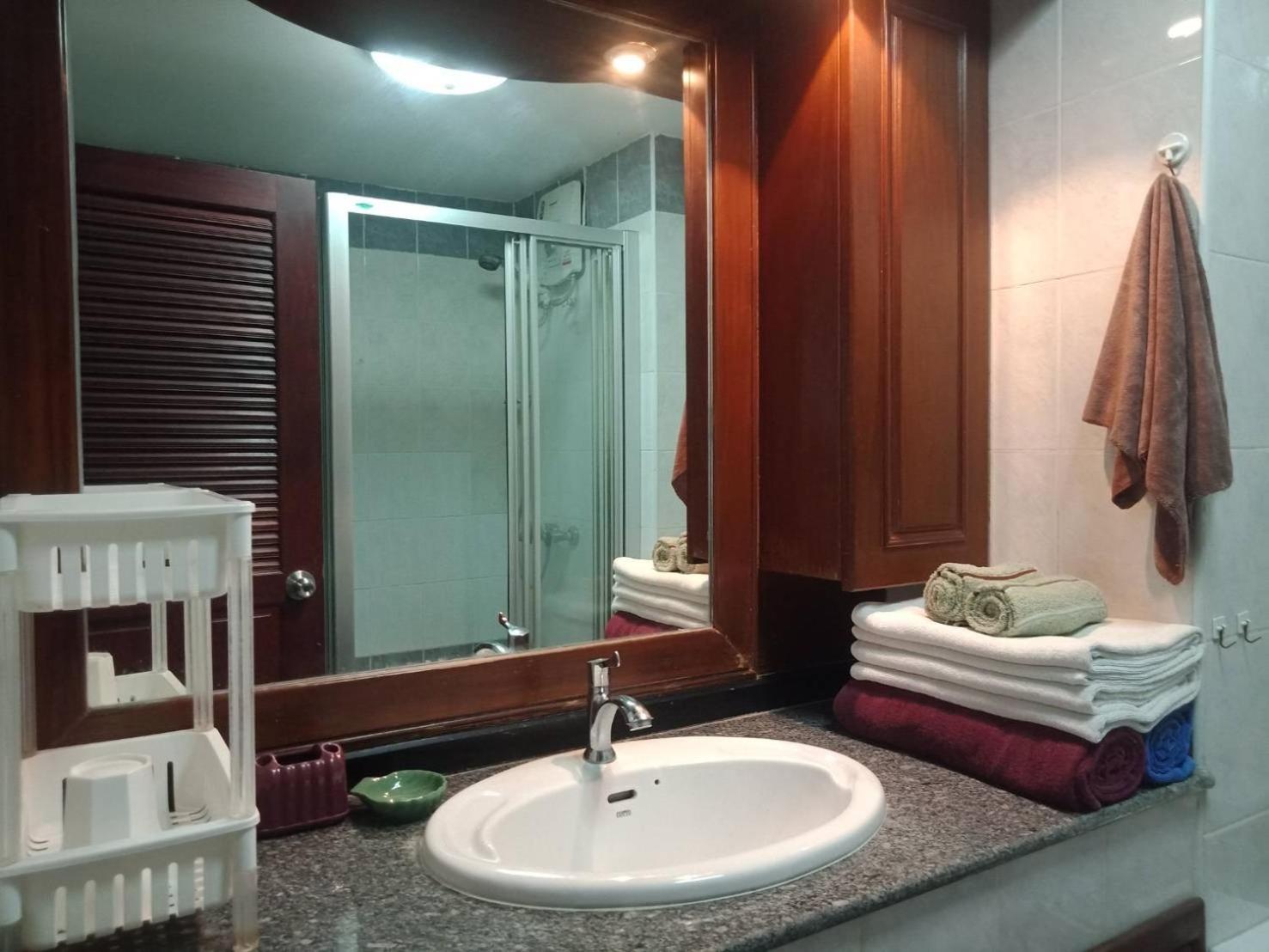 View Talay 2 Suite Apartments Praia de Jomtien Exterior foto