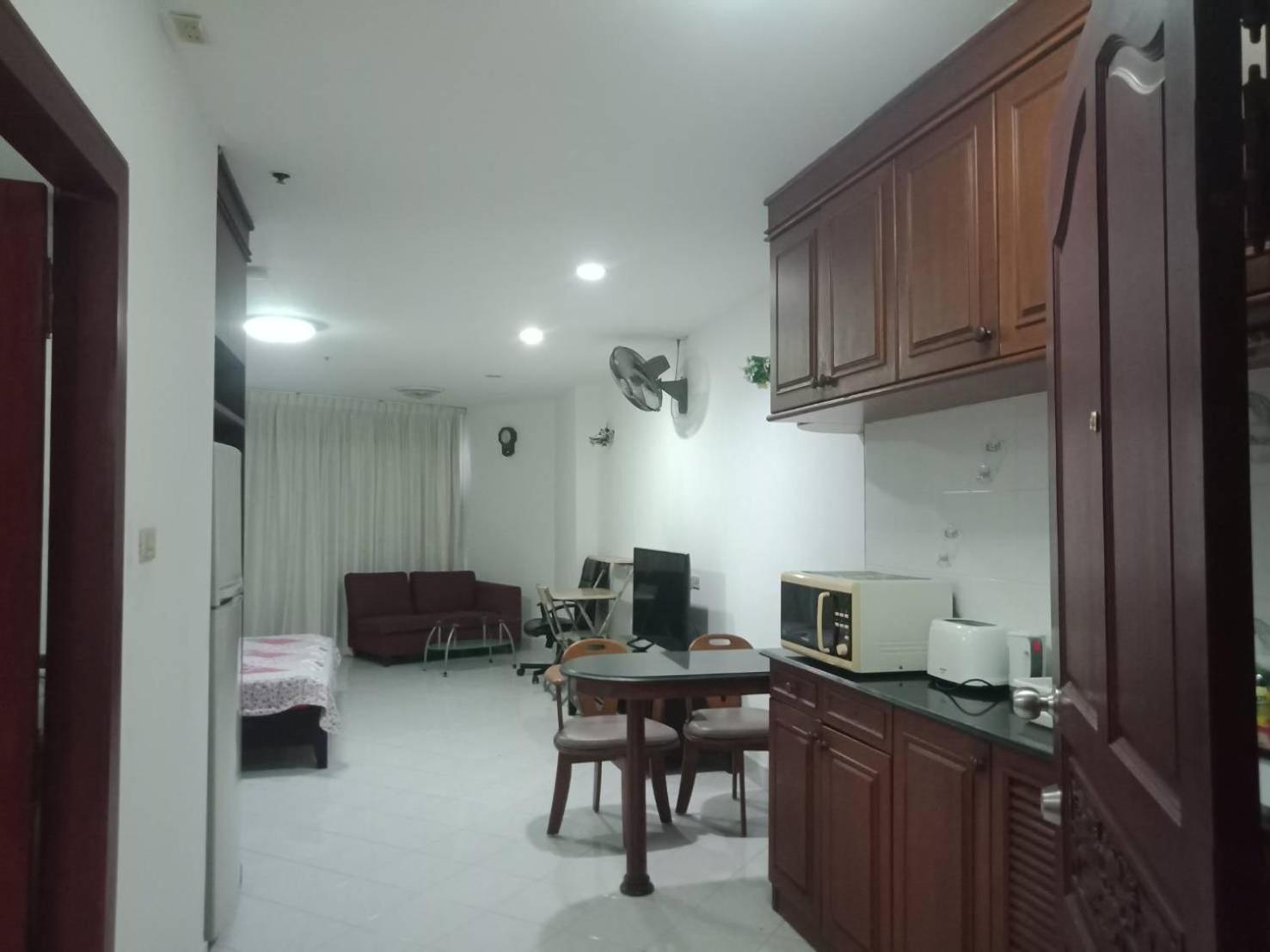 View Talay 2 Suite Apartments Praia de Jomtien Exterior foto
