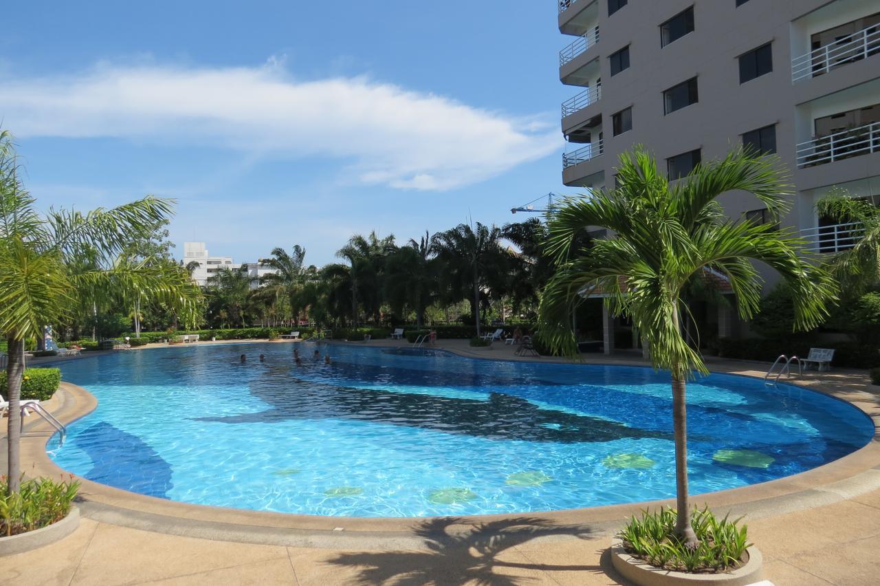 View Talay 2 Suite Apartments Praia de Jomtien Exterior foto